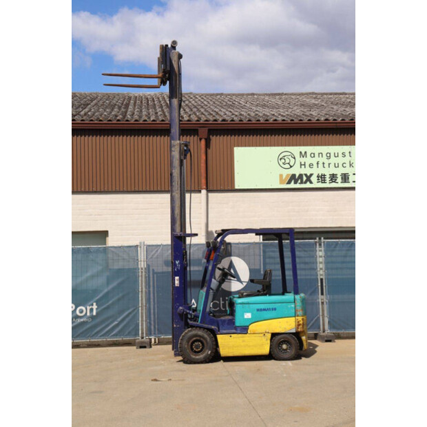 2000 كوماتسو FB25EX-8-42400603