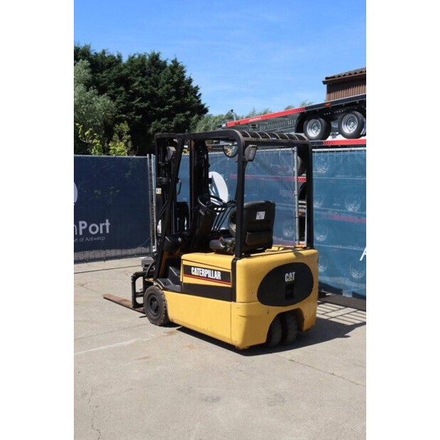 2001 Caterpillar EP16KT-42400950