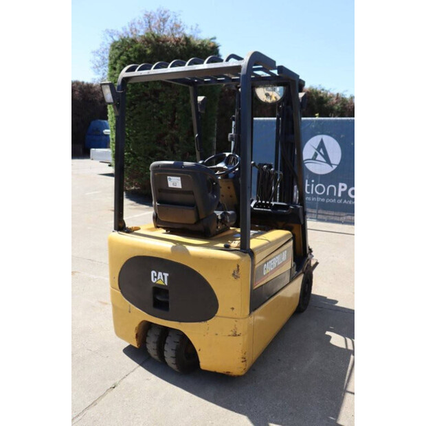 2001 Caterpillar EP16KT-42400952