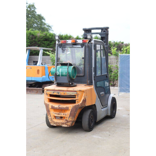 2013 Still RC40-30 T-42402440