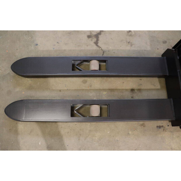 2019 Toyota SWE 100-42403050