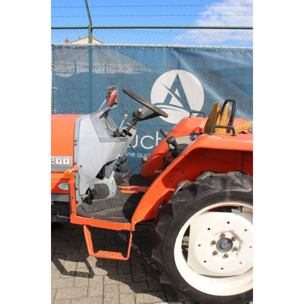كوبوتا GL200-42403309