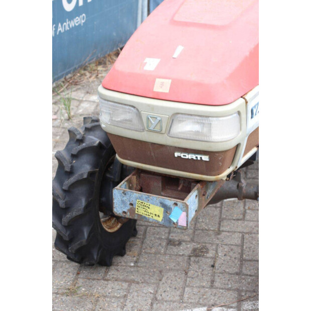YANMAR F-180-42403443
