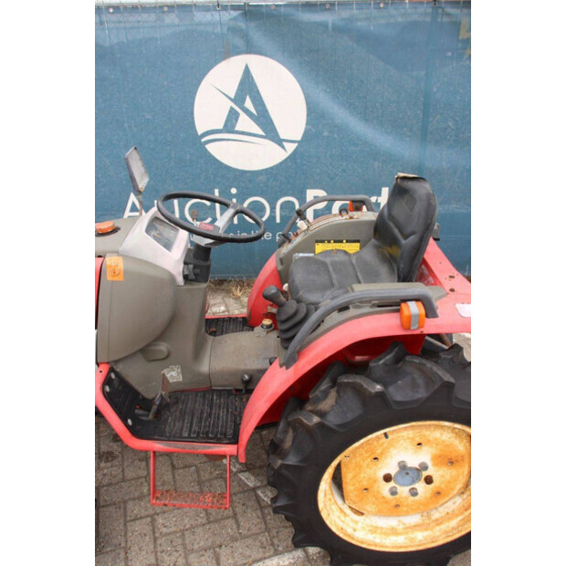 YANMAR F-180-42403459