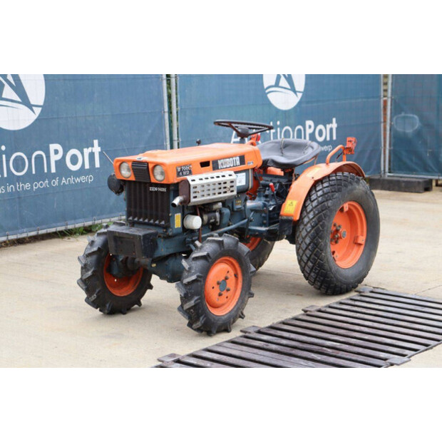 KUBOTA B7000-42403635