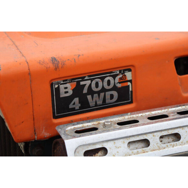KUBOTA B7000-42403639