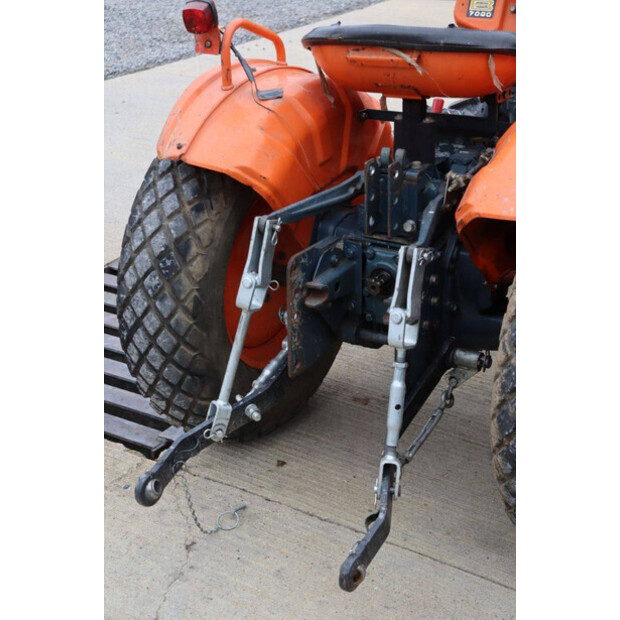 KUBOTA B7000-42403645