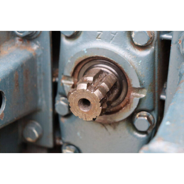 KUBOTA B7000-42403646