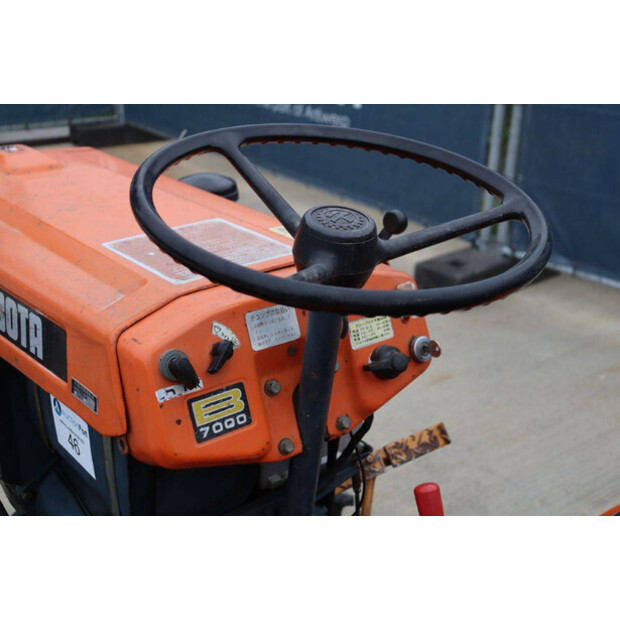 KUBOTA B7000-42403651