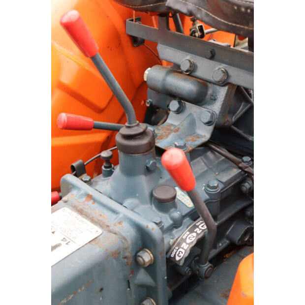 KUBOTA B7000-42403654