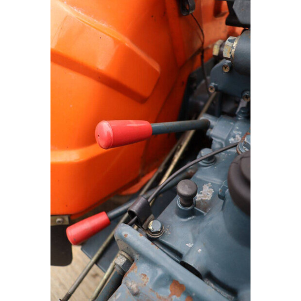 KUBOTA B7000-42403655