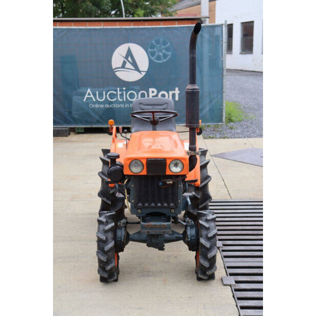 KUBOTA B5000-42403756