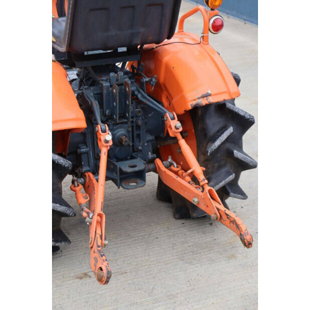 KUBOTA B5000-42403766