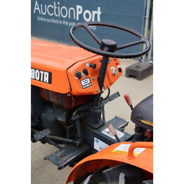 KUBOTA B5000-42403772
