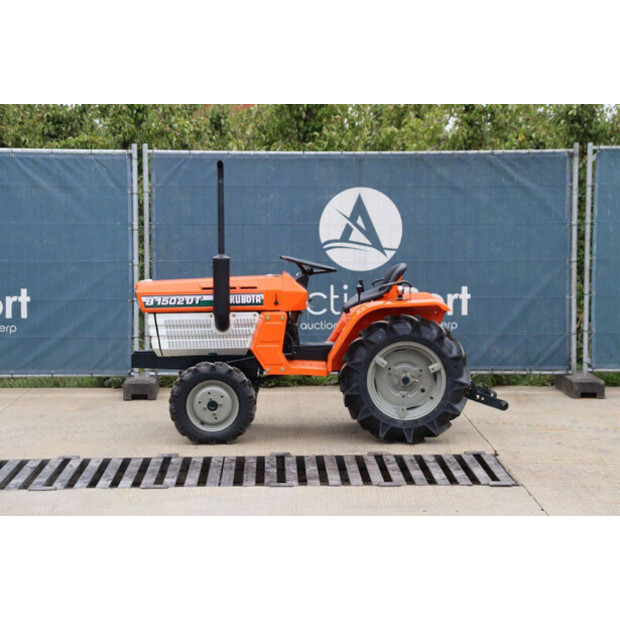 KUBOTA B1502DT-42403858