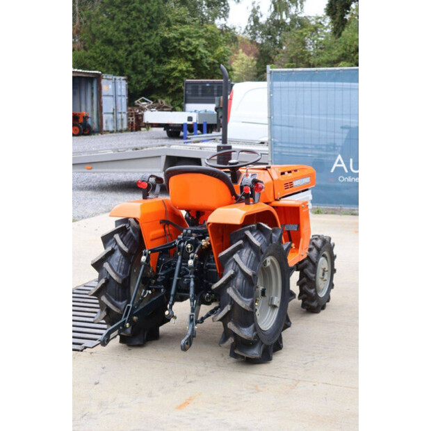 KUBOTA B1400DT-42403904