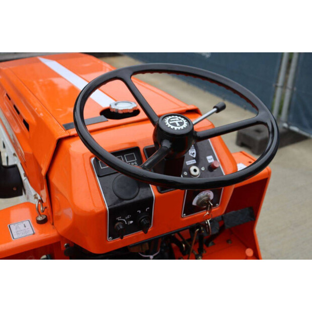 KUBOTA B1400DT-42403923