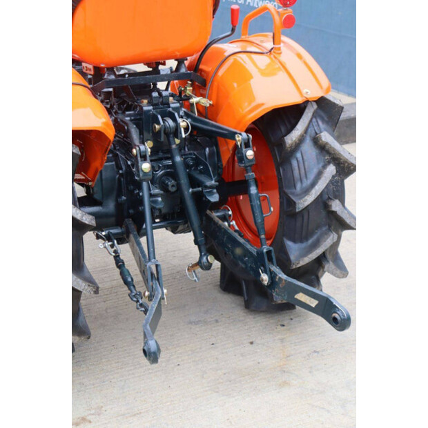 KUBOTA B7001DT-42403960