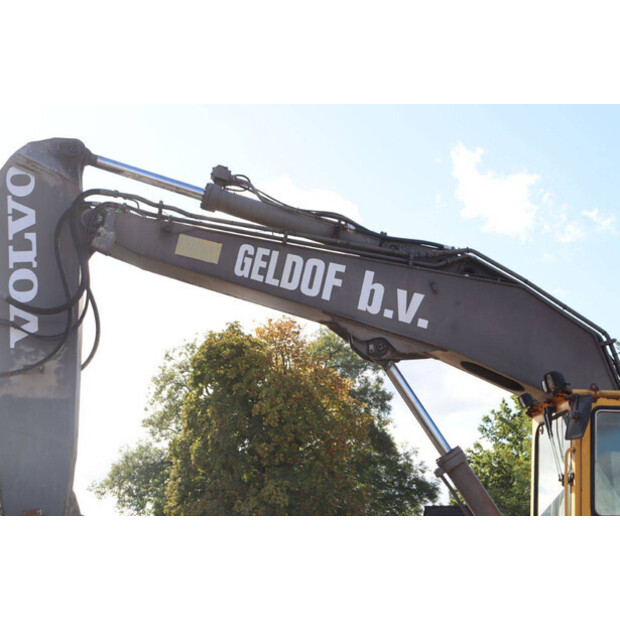 1999 Volvo EC230B-42404898