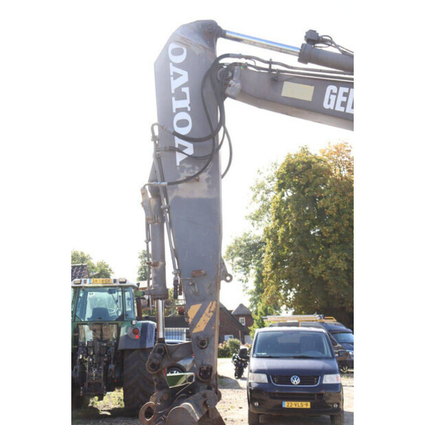 1999 Volvo EC230B-42404899