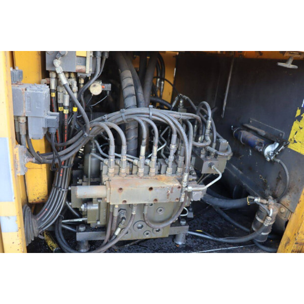 1999 Volvo EC230B-42404923