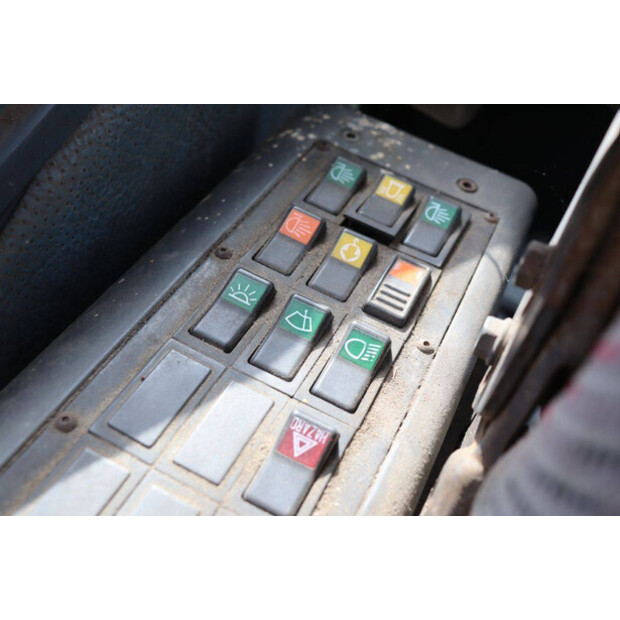 1997 Atlas 1304-42404975