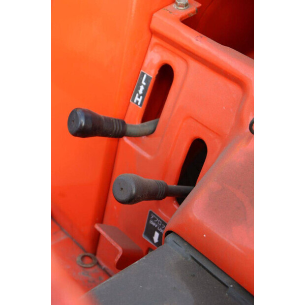 KUBOTA B1-16 Bulltra-42405136