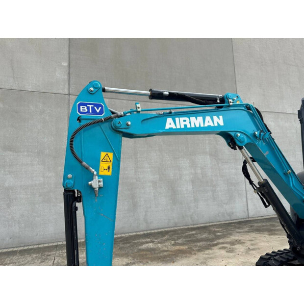 2023 AIRMAN AX33U-7-42405272