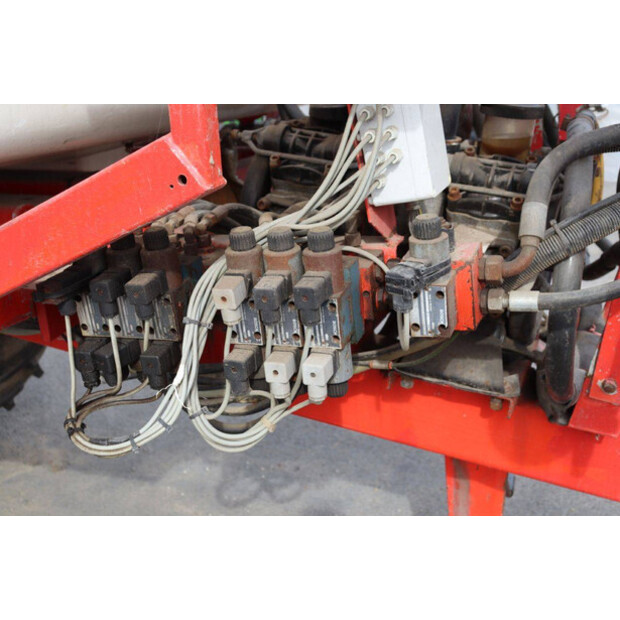 1994 Cebeco 3024 H-42405521