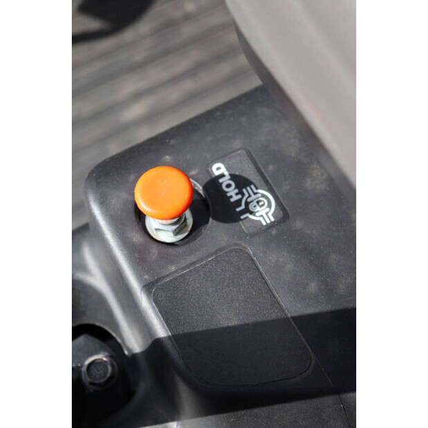 KUBOTA RTV-X1110-42405904