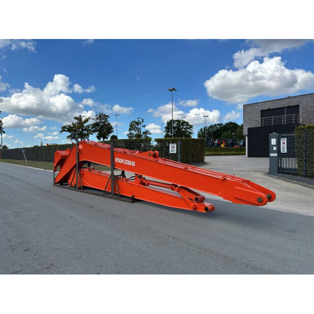 2025 Hitachi ZX200-42406698