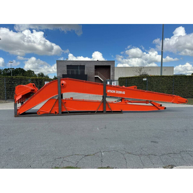 2025 Hitachi ZX200-42406699