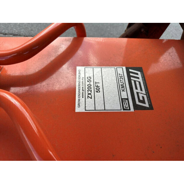 2025 Hitachi ZX200-42406704