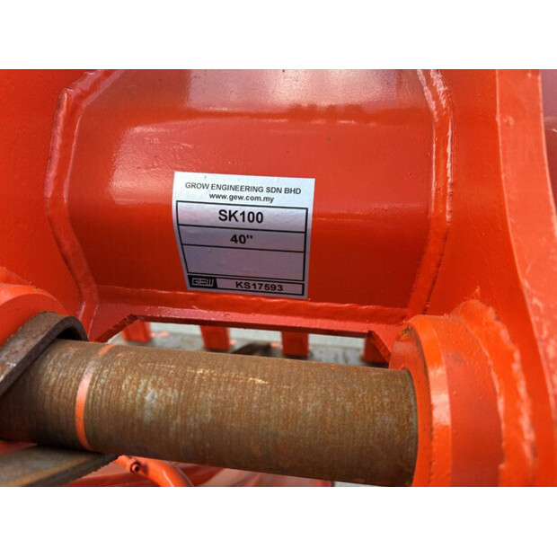 2025 Hitachi ZX200-42406707
