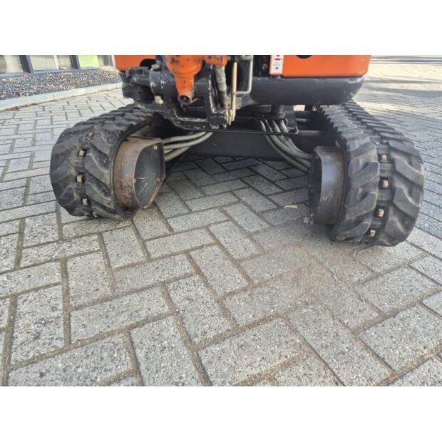 2014 Hitachi ZX10U-2-42411644