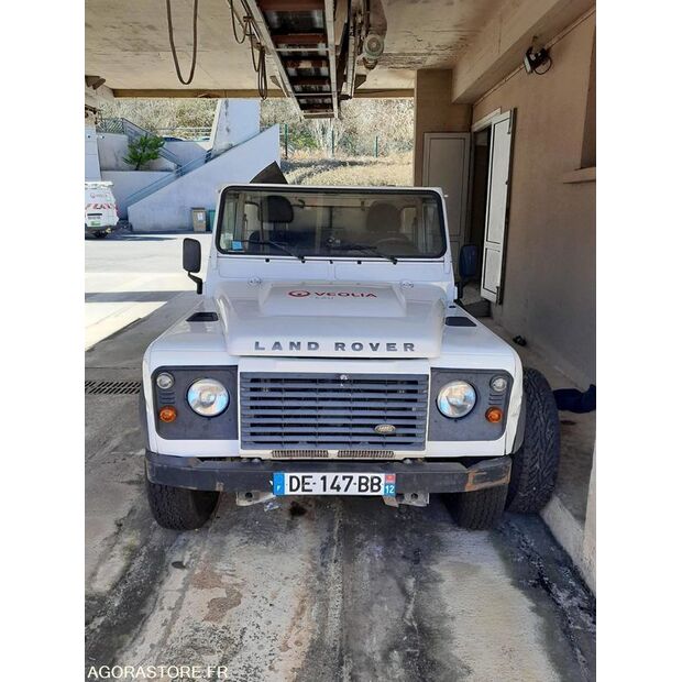 2014 لاند روفر Defender-42420396