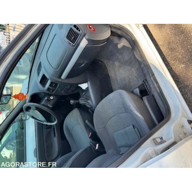 2007 رينو Clio-42421289