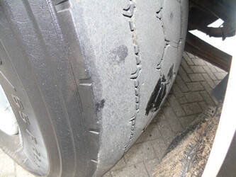 2011-volvo-fh12-460-42421994