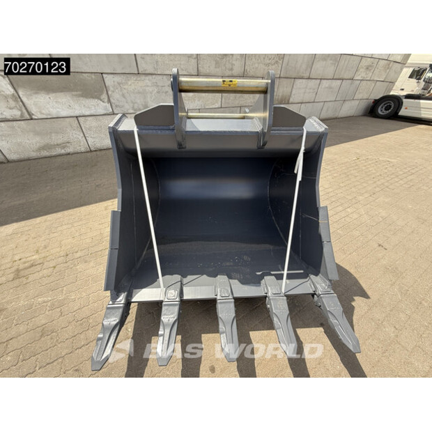 2025 ستريك لاند S80-42422226