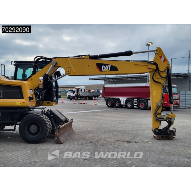 2016 Caterpillar M322F-42423073