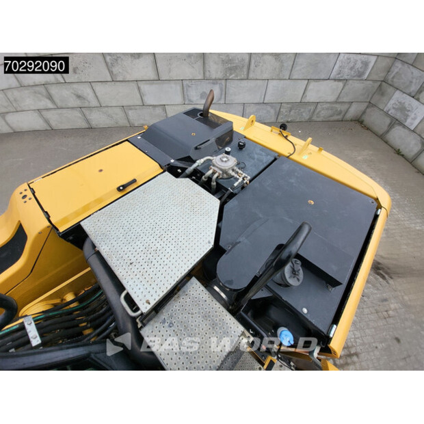 2016 Caterpillar M322F-42423078