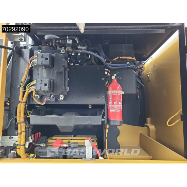 2016 Caterpillar M322F-42423084