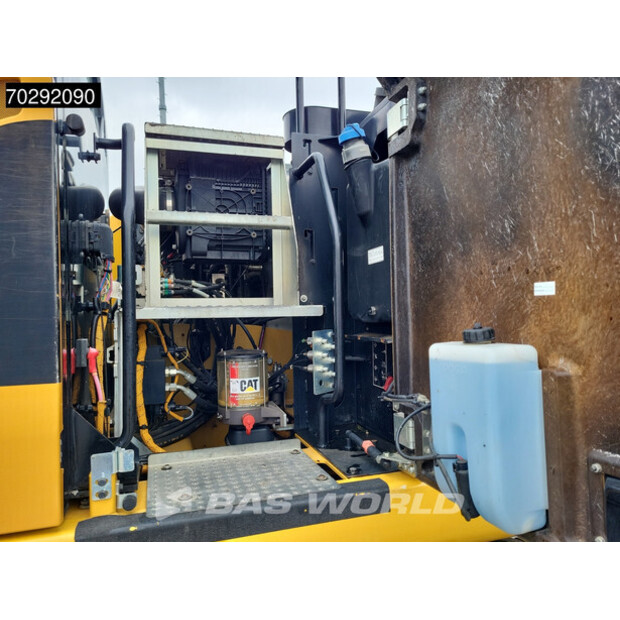 2016 Caterpillar M322F-42423085