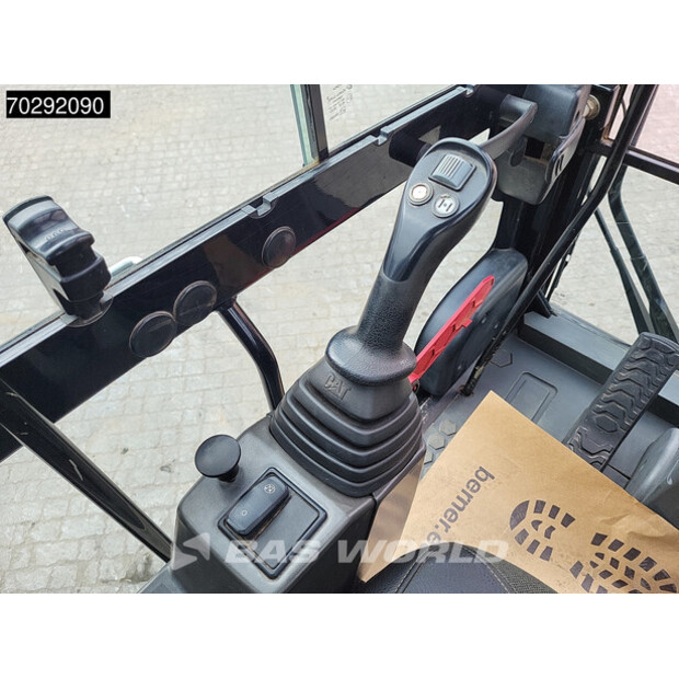 2016 Caterpillar M322F-42423094