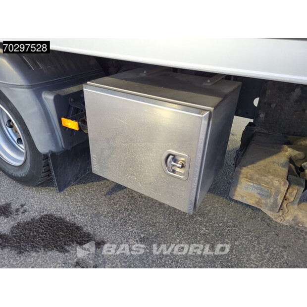 2016 Mercedes-Benz Atego 1324-42423124
