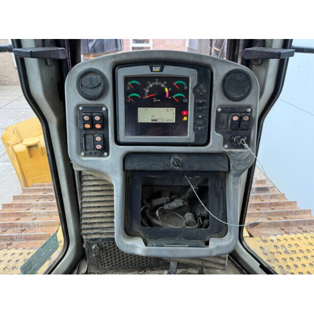 2013 Caterpillar D6T-42424033