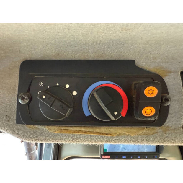 2013 Caterpillar D6T-42424065