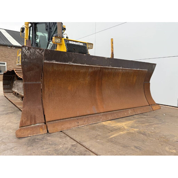 2005 Komatsu D61PX-15E0-42424133