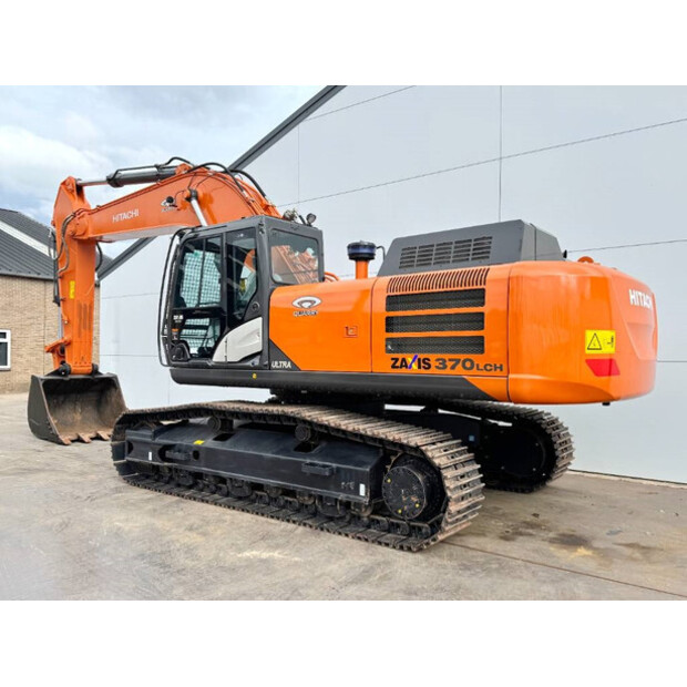2025 Hitachi ZX70-LCH-42424212