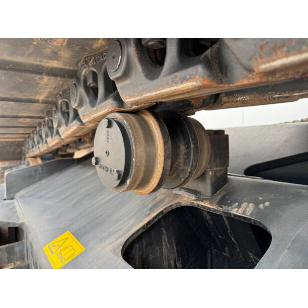 2025 Hitachi ZX70-LCH-42424232
